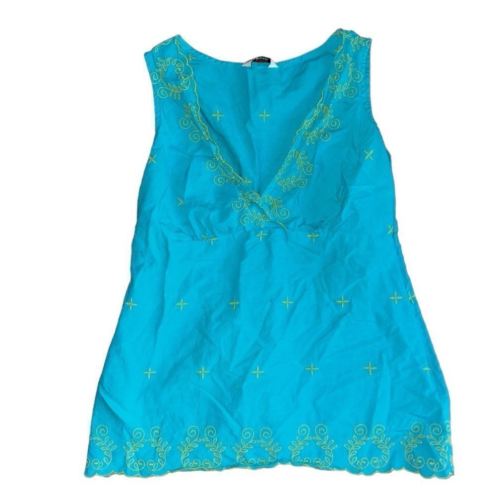 Bass Women's Embroidered Cotton Blue & Green Sleevless V-Neck Blouse